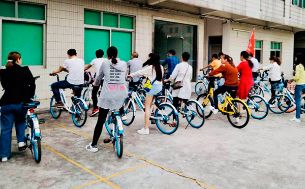 陽春三月，萬物復(fù)蘇，2018智彤第一次的春游